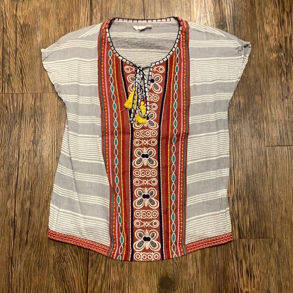Embroidery blouse